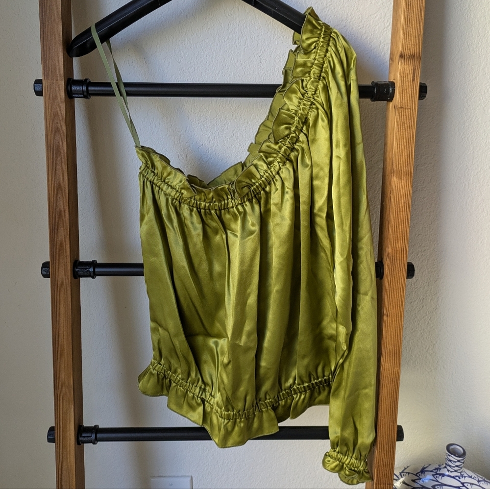 NWT Vikki Nikks Women's Green 100% Silk One-Shoulder Blouse - Size S
